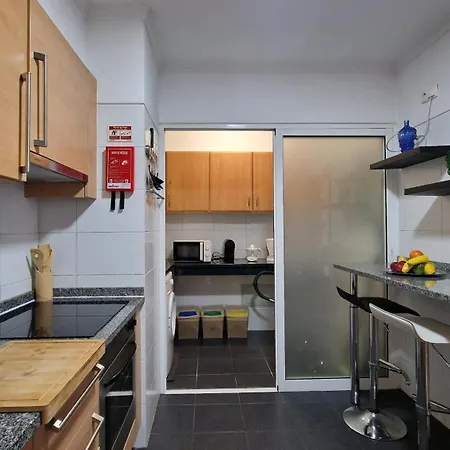 Apartment Azenha By Lovelystay