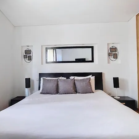 Azenha By Lovelystay * Canico (Madeira)